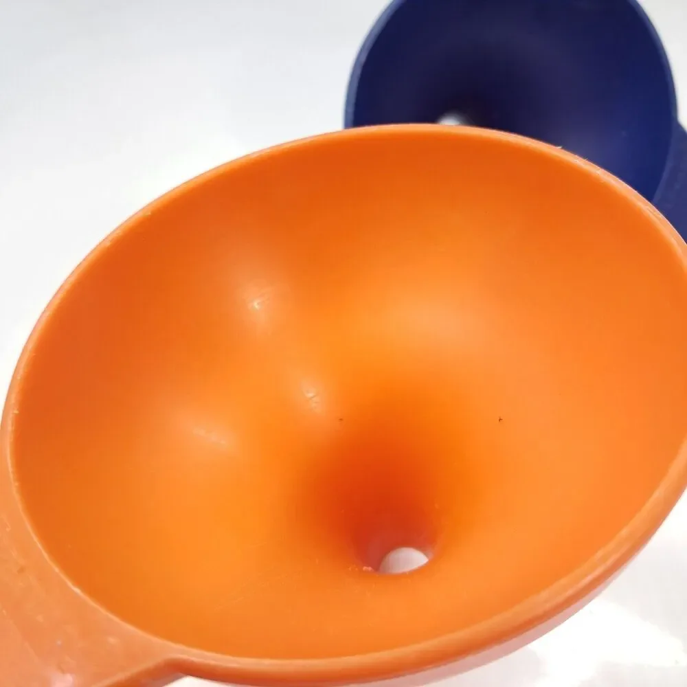 Tupperware vintage funnel